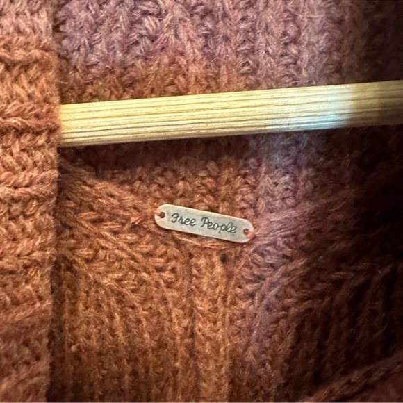 *Reversible* FREE PEOPLE Need It Now Turtleneck Cozy Yoga Sweater in Caramel — S - Picture 5 of 6